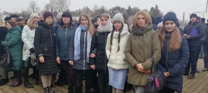 Учасники євроклубу «Вікно в Європу» підтримала полонених моряків
