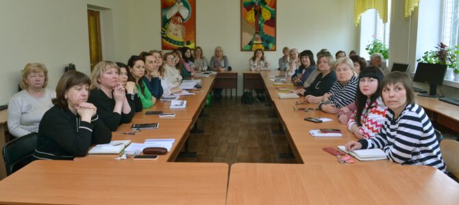 Виробнича практика — фундамент професійного успіху: підсумки засідання педагогічної ради — круглого столу